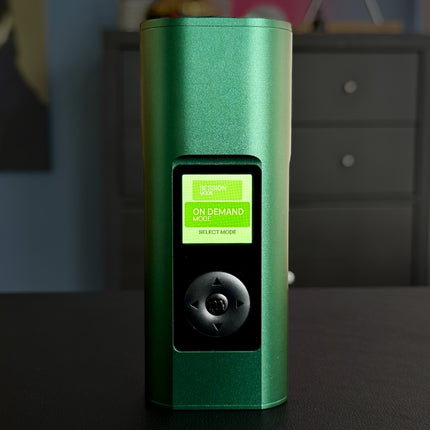 Solo 3 Version 2.0 connected to water pipe using included frosted glass adapter