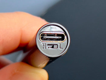 usb-c charging port and heat setting switch on ccell m3 plus