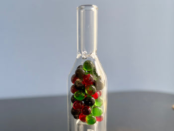 close up of beads and mouthpiece on xl rocket cooling stem for tinymight 2