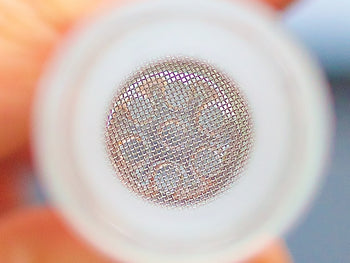 Screen in a Ditanium Glass Handpiece.