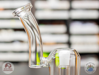 The Middleman™ Water Pipe